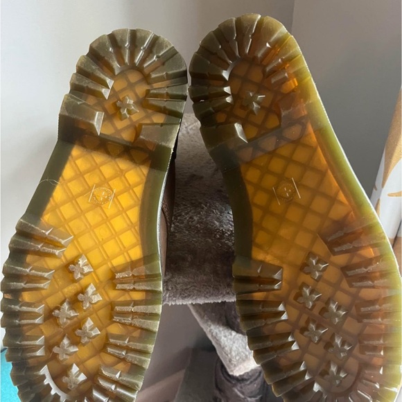 Dr. Martens Brown Leather Men's Boots - Picture 3 of 3